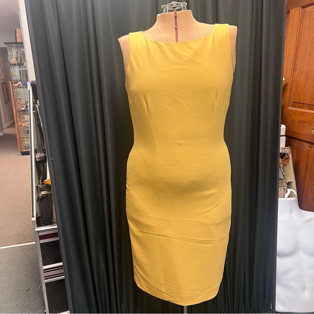 Anne Klein Elegant Yellow Sleeveless Dress A